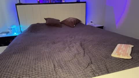 Kristi online show from March 2025 12:19:02 PM