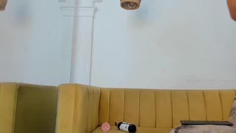 Cristina online show from February 2025 06:37:01 PM