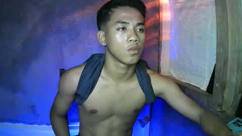 kritthanarkorn online show from October 2025 01:06:02 PM