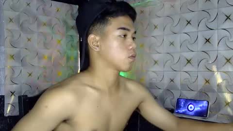 kritthanarkorn online show from March 2026 06:33:01 PM