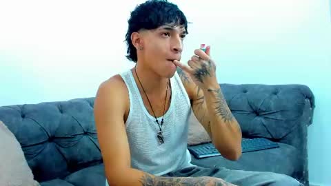 Kroy Wave  Muscle Tattoos Latino online show from July 2026 03:41:02 AM