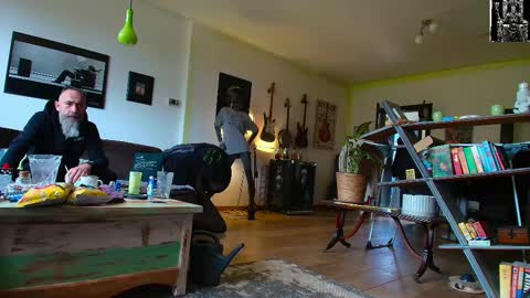 krummersaebel online show from February 2025 12:16:01 PM