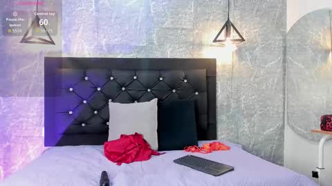 Kystal Taylor online show from September 2025 11:26:01 AM