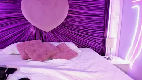 krystalswift_ online show from January 2026 02:59:02 AM