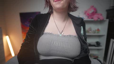 Krystal Syx online show from March 2025 11:32:02 PM