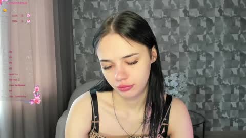 Ksenia online show from April 2026 06:43:02 AM