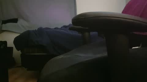 Snapshot of kubish1 chatting on January 2025 04:15:01 PM Kubish online show from January 2025 04:15:01 PM