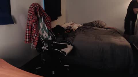 Kuggy online show from December 2024 01:32:02 PM