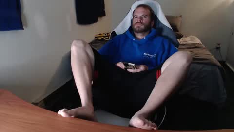 Kuggy online show from October 2025 11:04:01 PM