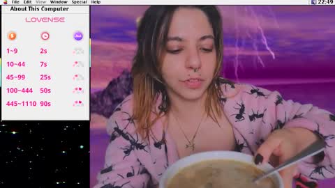 Snapshot of kuntboyzworld chatting on November 2025 09:48:01 PM Krypto hethey online show from November 2025 09:48:01 PM