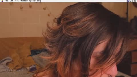 Snapshot of kuntboyzworld chatting on December 2025 10:38:02 PM Krypto hethey online show from December 2025 10:38:02 PM