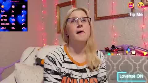 Samantha online show from November 2025 02:06:02 AM