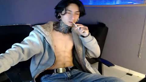 kuregari_xs online show from October 2025 04:35:01 AM