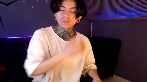 kuregari_xs online show from October 2025 03:51:01 AM