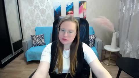 kuri_u online show from January 2026 11:56:02 AM