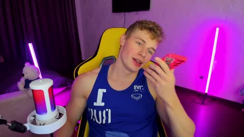 kurt_hanssen online show from December 2024 04:42:01 PM