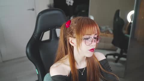 Snapshot of kveilynn chatting on February 2025 07:44:01 PM Kveilynn online show from February 2025 07:44:01 PM