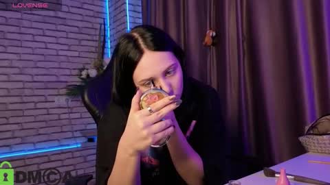 Kvetachka Thu-Sun 0900am-1500pmGTM2 online show from October 2025 01:39:01 AM