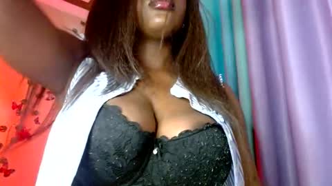 Elsa online show from November 2025 12:27:02 PM