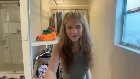 Snapshot of kykybaby4444 chatting on March 2026 05:10:02 PM kyky online show from March 2026 05:10:02 PM