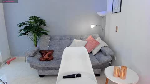 I am Kyla online show from December 2024 03:33:01 PM