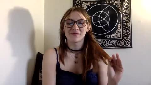 Kylianna online show from November 2025 07:16:02 PM