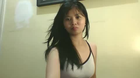 its me KYLIE online show from November 2025 07:02:02 PM