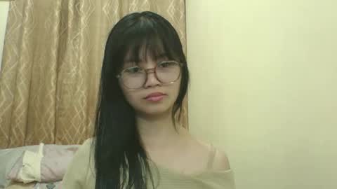 its me KYLIE online show from November 2025 12:24:01 AM