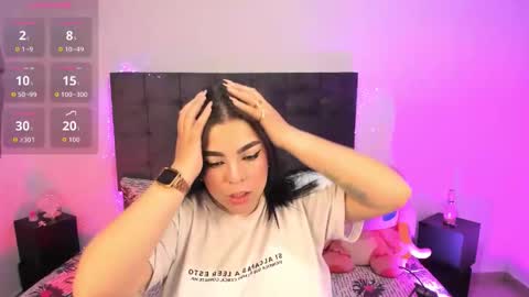 Kylie  online show from November 2025 03:24:02 PM