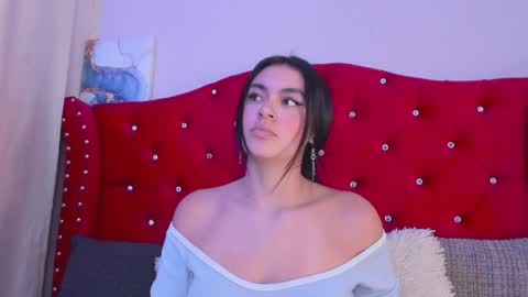 kylie_ls online show from April 2026 10:18:02 PM