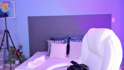 Kylie Reyes  online show from December 2024 05:53:02 PM