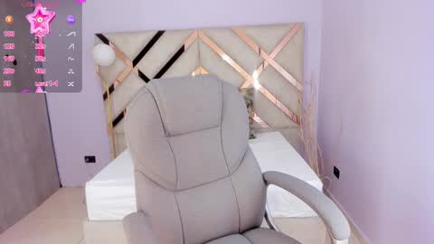 Kylie Reyes  online show from February 2026 07:33:02 PM