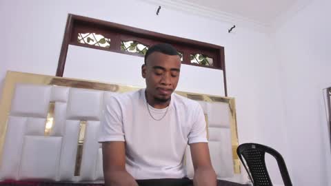 Kaylie And Jhony online show from January 2025 06:24:01 PM