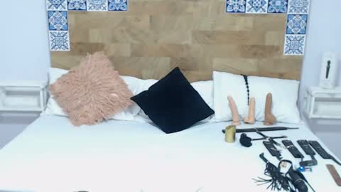 Melissa online show from January 2025 01:52:01 PM