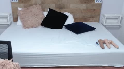 Melissa online show from February 2025 05:15:01 PM