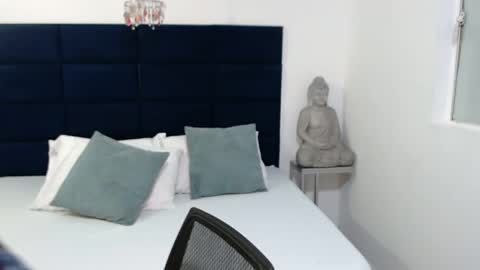 Melissa online show from September 2025 09:43:02 AM