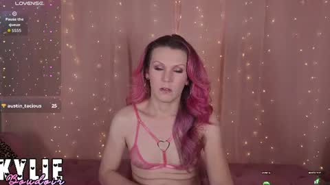 Snapshot of kylieboudoir chatting on June 2026 05:30:02 AM Kylie Boudoir online show from June 2026 05:30:02 AM