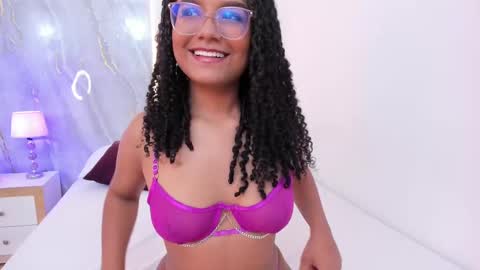 Kylie  online show from March 2025 08:00:02 PM