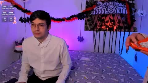 kylietimothee online show from October 2025 07:05:01 PM