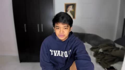 kyll_collins online show from December 2024 07:17:01 AM