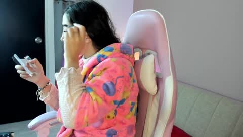 Kym Giraldo online show from December 2024 06:45:01 AM