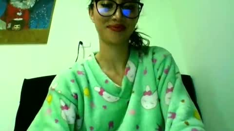 Kym Giraldo online show from December 2024 10:34:02 AM