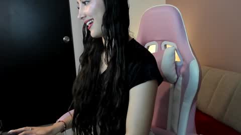 Kym Giraldo online show from December 2024 07:26:02 AM