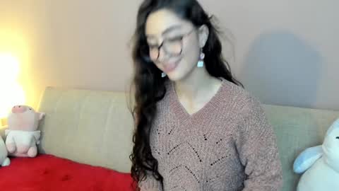 Kym Giraldo online show from December 2024 10:55:02 AM