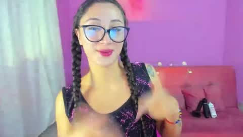 Kym Giraldo online show from September 2025 06:06:02 AM