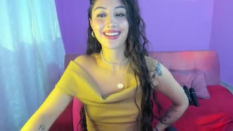 Kym Giraldo online show from October 2025 04:15:01 AM