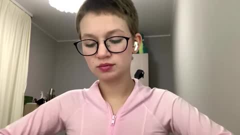 Kim online show from January 2026 06:22:02 PM