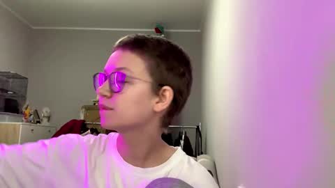 Kim online show from January 2026 12:03:01 AM