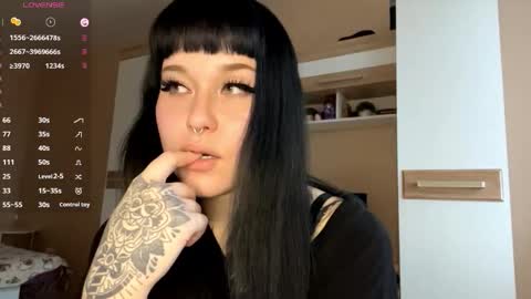 Eva online show from November 2025 10:28:02 AM