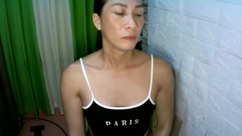 kyutshyne online show from November 2025 03:01:02 PM